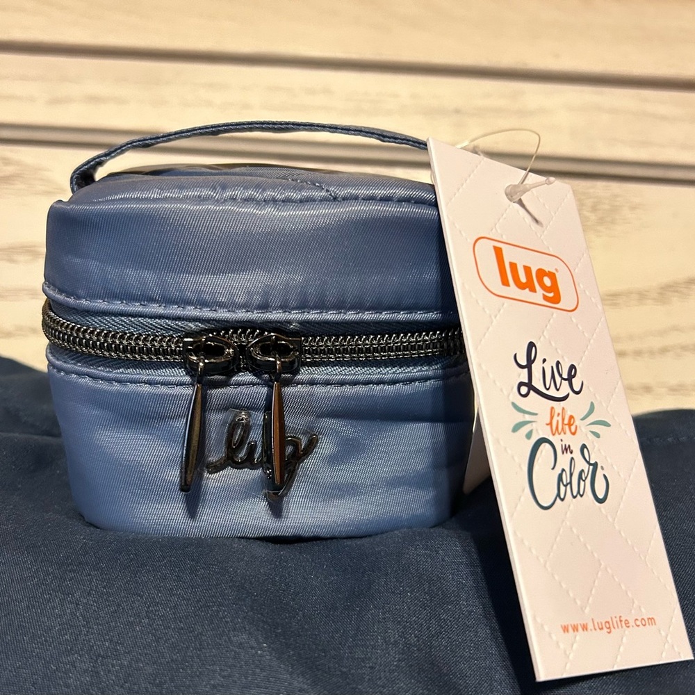 Elegant Blue Jewelry Travel Case